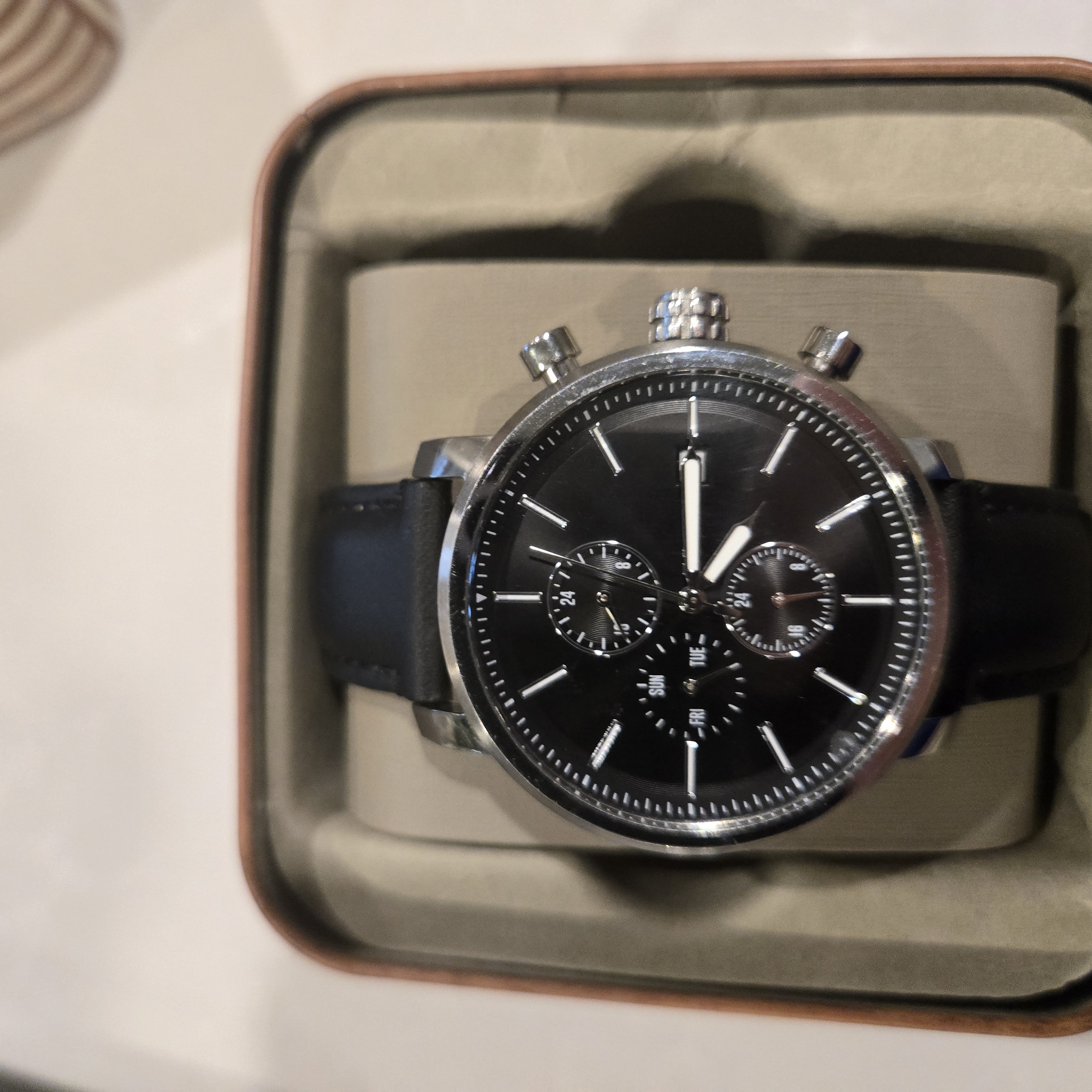Mens Black Leather Strap Watch Mens Black Leather Strap Watch